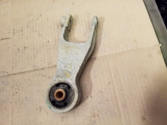 bontott OPEL CORSA C Váltó Tartó Bak (Pozíciófüggetlen)