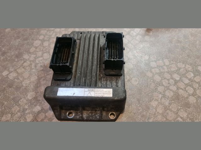 bontott OPEL CORSA C Motorvezérlő