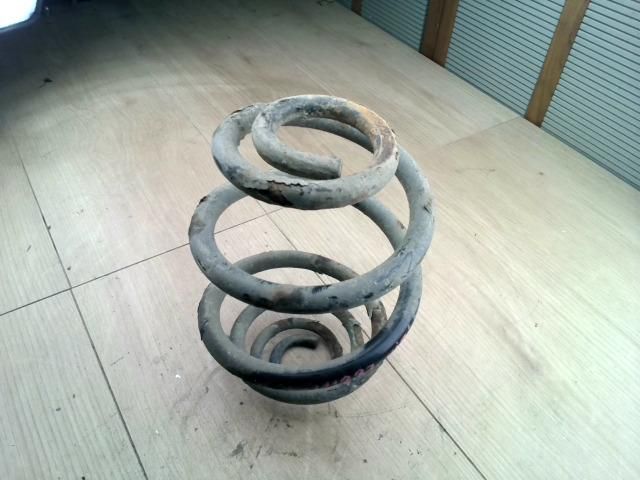 bontott OPEL CORSA C Hátsó Rugó