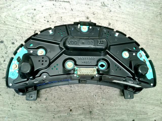 bontott OPEL CORSA C Kilométeróra