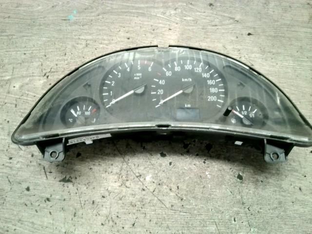 bontott OPEL CORSA C Kilométeróra