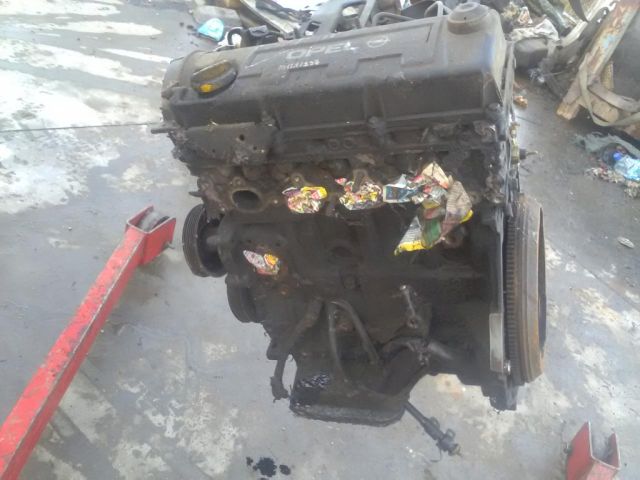 bontott OPEL CORSA C Motor (Fűzött blokk hengerfejjel)