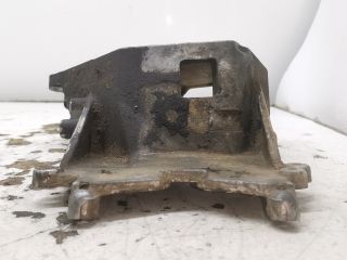 bontott OPEL CORSA C Motor Tartó Bak (Fém)