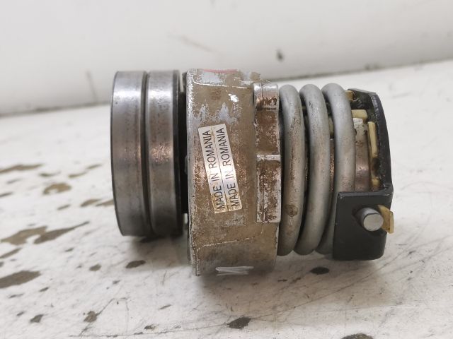 bontott OPEL CORSA C Szíjfeszítő Görgő