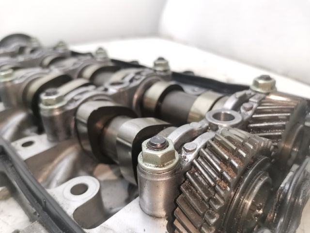 bontott OPEL CORSA C Vezérműtengely Házzal