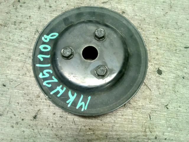 bontott OPEL CORSA C Vízpumpa Szíjtárcsa