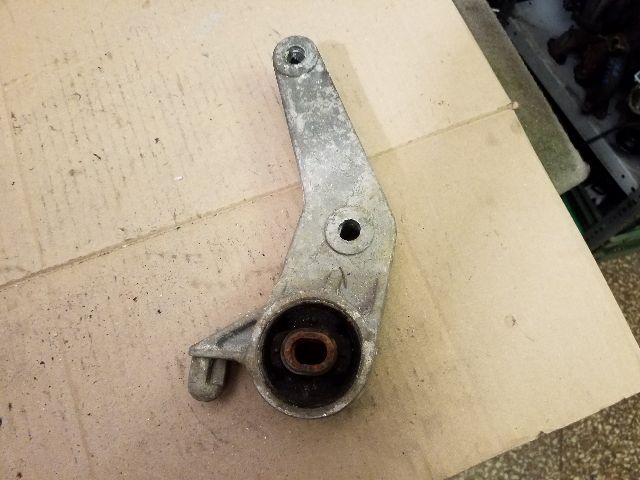 bontott OPEL CORSA C Váltó Tartó Bak (Pozíciófüggetlen)