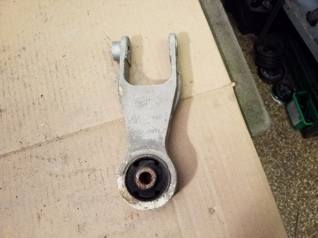 bontott OPEL CORSA C Váltó Tartó Bak (Pozíciófüggetlen)