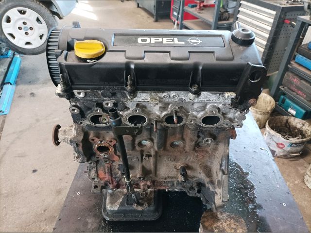 bontott OPEL CORSA C Motor (Fűzött blokk hengerfejjel)