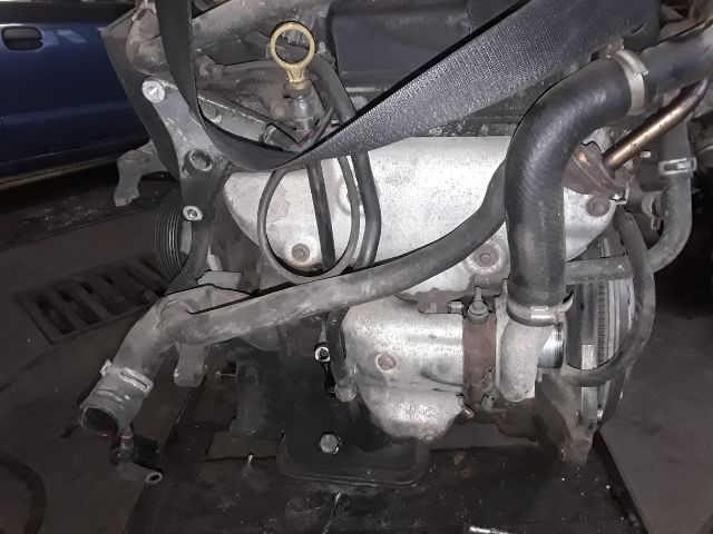 bontott OPEL CORSA C Motor (Fűzött blokk hengerfejjel)