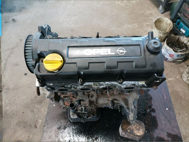 bontott OPEL CORSA C Motor (Fűzött blokk hengerfejjel)