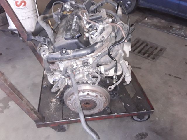 bontott OPEL CORSA C Motor (Fűzött blokk hengerfejjel)