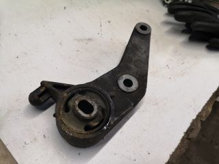 bontott OPEL CORSA C Motor Tartó Bak (Fém)