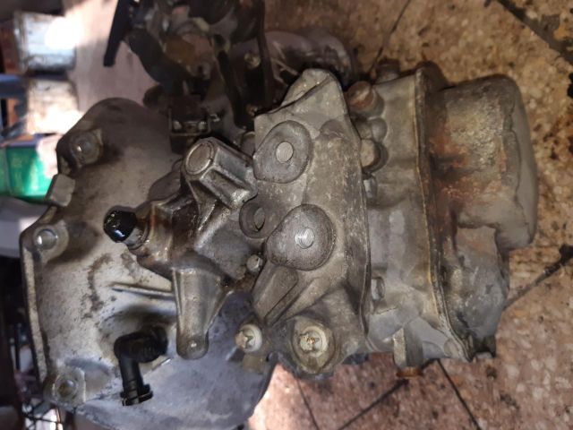 bontott OPEL CORSA C Váltó (Mechanikus)