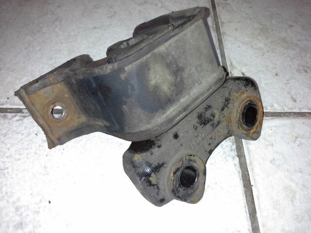 bontott OPEL CORSA C Motor Tartó Bak (Pozíciófüggetlen)