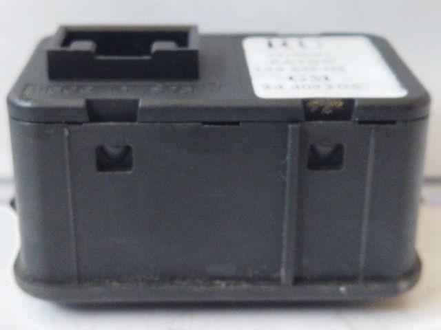 bontott OPEL CORSA C Ablakemelő Kapcsoló Négyes / Kettes