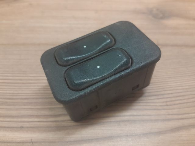 bontott OPEL CORSA C Ablakemelő Kapcsoló Négyes / Kettes