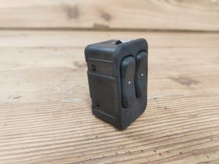 bontott OPEL CORSA C Ablakemelő Kapcsoló Négyes / Kettes