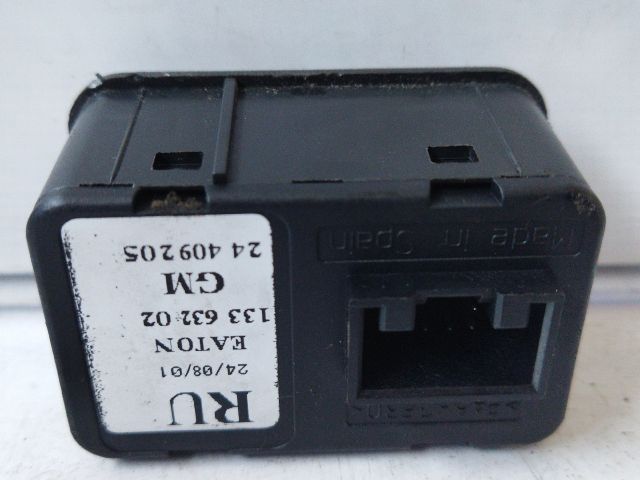 bontott OPEL CORSA C Ablakemelő Kapcsoló Négyes / Kettes
