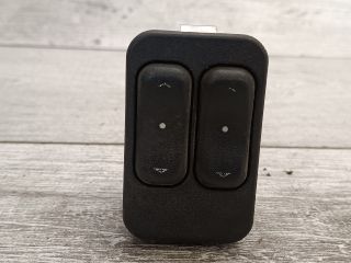 bontott OPEL CORSA C Ablakemelő Kapcsoló Négyes / Kettes