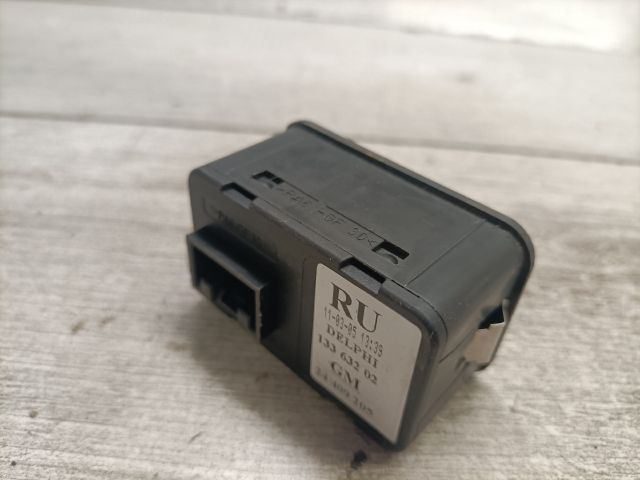 bontott OPEL CORSA C Ablakemelő Kapcsoló Négyes / Kettes