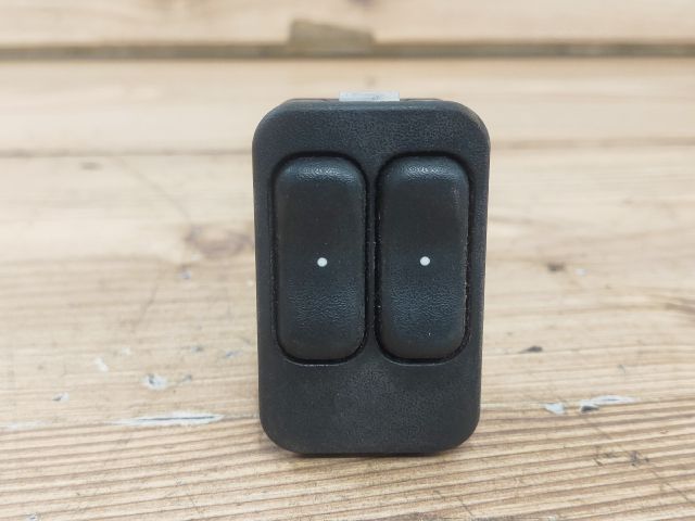 bontott OPEL CORSA C Ablakemelő Kapcsoló Négyes / Kettes