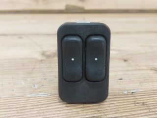 bontott OPEL CORSA C Ablakemelő Kapcsoló Négyes / Kettes