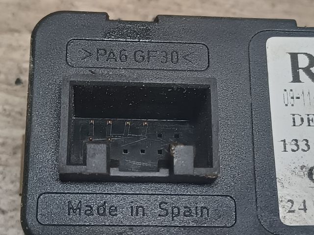 bontott OPEL CORSA C Ablakemelő Kapcsoló Négyes / Kettes