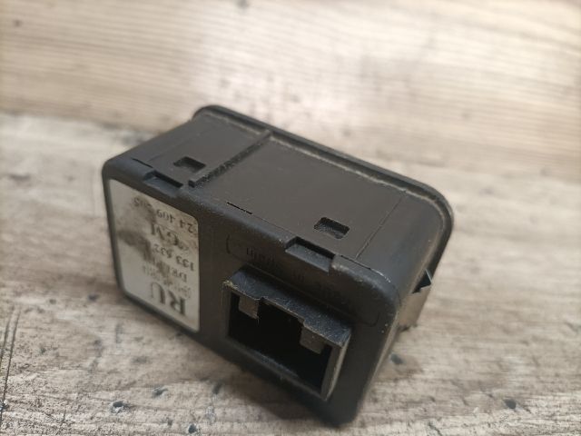 bontott OPEL CORSA C Ablakemelő Kapcsoló Négyes / Kettes