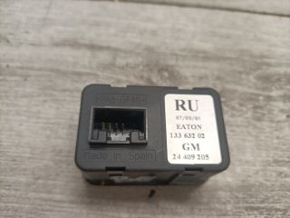 bontott OPEL CORSA C Ablakemelő Kapcsoló Négyes / Kettes