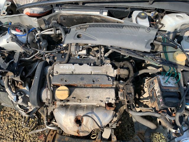 bontott OPEL CORSA C Ablakmosó Tartály