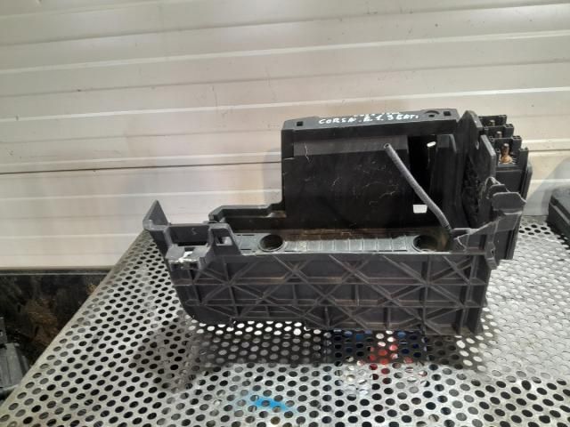 bontott OPEL CORSA C Akkumulátor Tartó