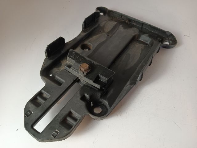 bontott OPEL CORSA C Akkumulátor Tartó