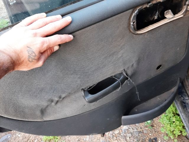 bontott OPEL CORSA C Bal A Oszlop Burkolat