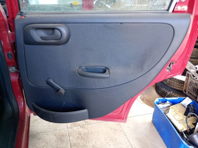 bontott OPEL CORSA C Bal C Oszlop Burkolat