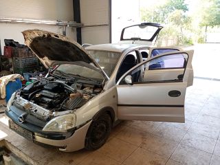 bontott OPEL CORSA C Bal C Oszlop Burkolat