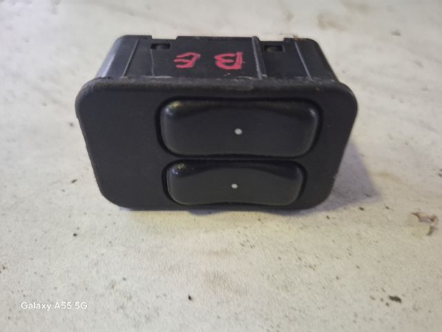 bontott OPEL CORSA C Bal első Ablakemelő Kapcsoló