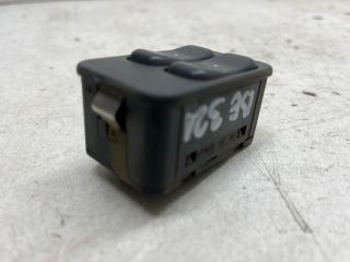 bontott OPEL CORSA C Bal első Ablakemelő Kapcsoló