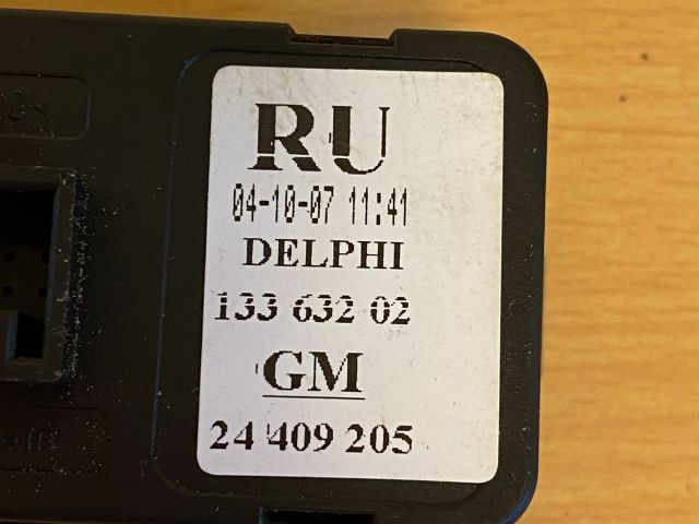 bontott OPEL CORSA C Bal első Ablakemelő Kapcsoló