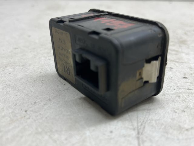 bontott OPEL CORSA C Bal első Ablakemelő Kapcsoló