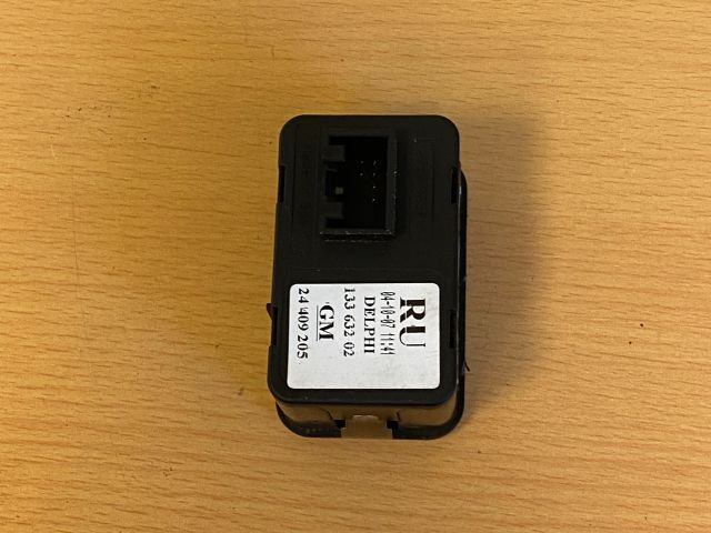 bontott OPEL CORSA C Bal első Ablakemelő Kapcsoló