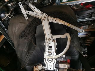 bontott OPEL CORSA C Bal első Ablakemelő Szerkezet (Elektromos)