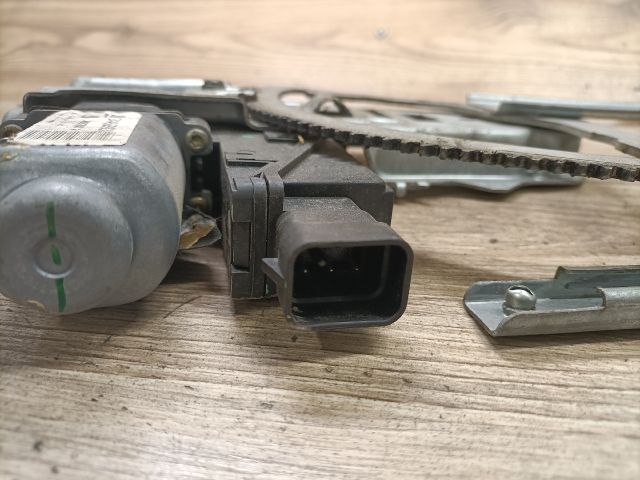 bontott OPEL CORSA C Bal első Ablakemelő Szerkezet (Elektromos)