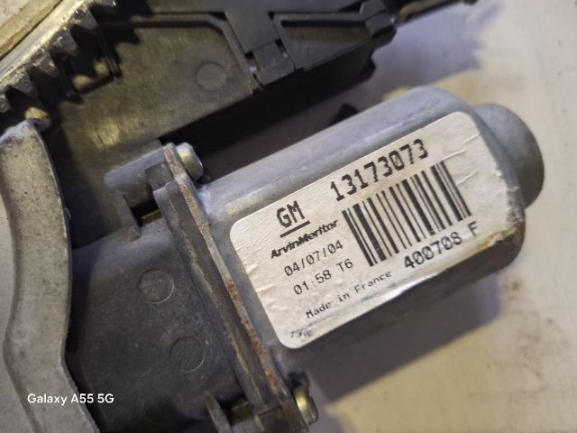 bontott OPEL CORSA C Bal első Ablakemelő Szerkezet (Elektromos)