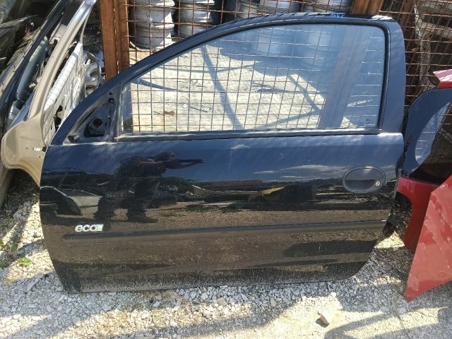 bontott OPEL CORSA C Bal első Ajtó (Részeivel)