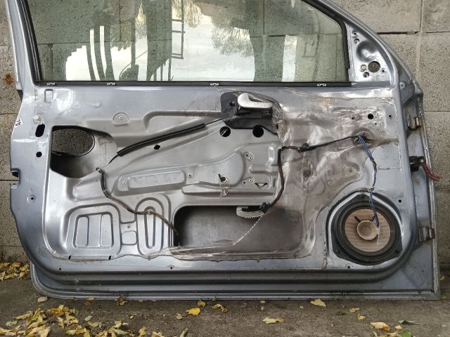 bontott OPEL CORSA C Bal első Ajtó (Részeivel)