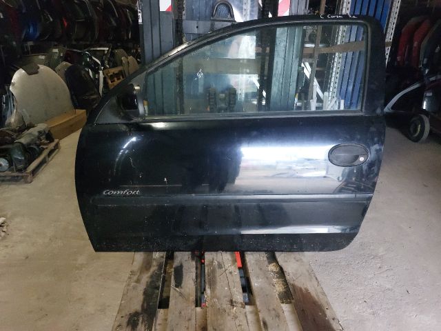 bontott OPEL CORSA C Bal első Ajtó (Részeivel)