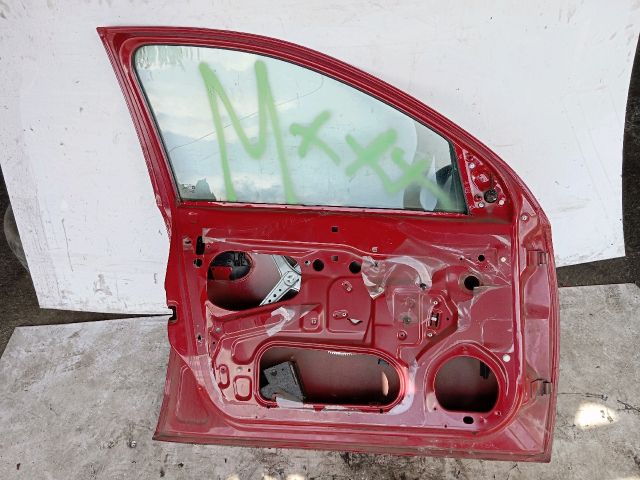 bontott OPEL CORSA C Bal első Ajtó (Részeivel)