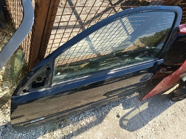 bontott OPEL CORSA C Bal első Ajtó (Részeivel)