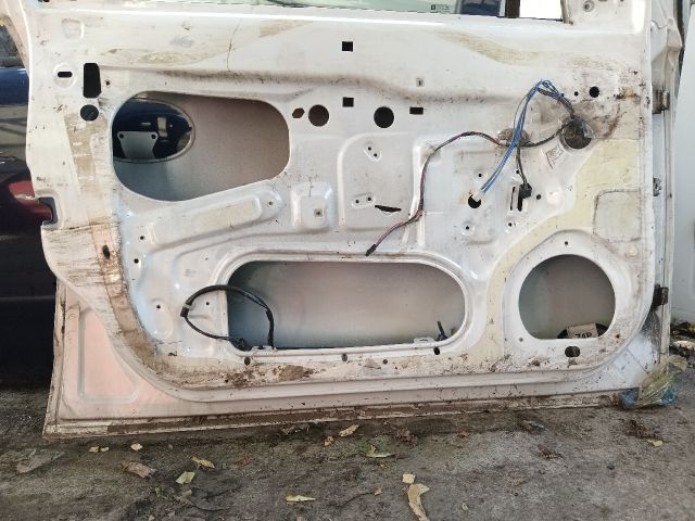 bontott OPEL CORSA C Bal első Ajtó (Üres lemez)